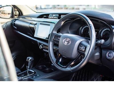 Toyota Revo 2.8 ยกสูง 4x4 ดีเซล 2018 ออโต้ รูปที่ 8